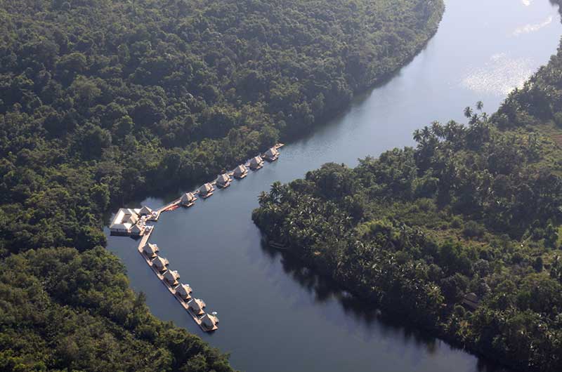 4 rivers floating lodge